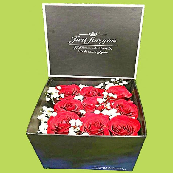 KFA0083 | 9 Red Roses in a Gift Box