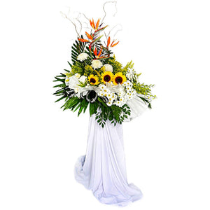 Sunflower and white chrysanthemum wreath