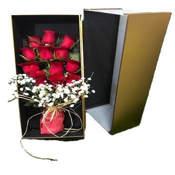 12 red roses bouquet in a gift box